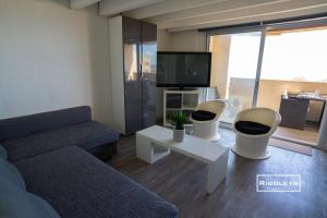 Riboleys - T2 climatisé avec piscine face à la mer