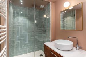 Villas Le Ferret - House with indoor and outdoor swimming pool : photos des chambres