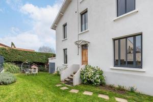 Villas Le Marronnier - charming house with swimming pool : photos des chambres