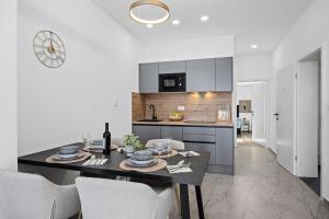 Apartment Nenad - AMAZING SEA VIEW ! Only 500 meters from the beach !