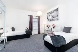 Fabulous House in the Centre - Great Coates