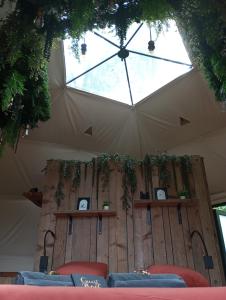 B&B / Chambres d'hotes La Ferme 1851 - Cabane Spa Nordique prive vue sur champ : photos des chambres