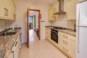 Villa Del Sol - LH133 By Villas Now Ltd