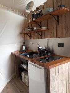 B&B / Chambres d'hotes La Ferme 1851 - Cabane Spa Nordique prive vue sur champ : photos des chambres
