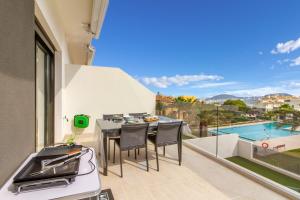 Mediterranean Views II 9 by Bookaparadise