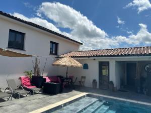 Sejours chez l'habitant Studio cosy « Le Cocon » avec piscine et spa : photos des chambres