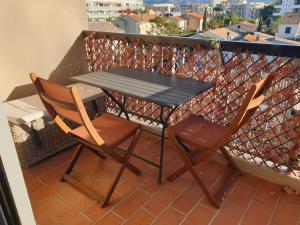 Appartement climatisé à 800m de la plage