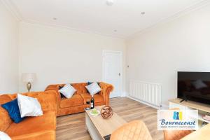 SEAWARD ESCAPE by BOURNECOAST - A Ground Floor Apartment Close to the Sandy Beaches with a Patio - FM660