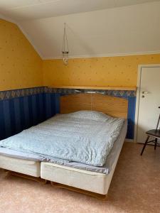 2-bedroom villa with a patio and garden