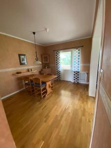 2-bedroom villa with a patio and garden