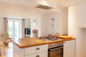 Cosy Beachside Cottage 100m from Challaborough Beach