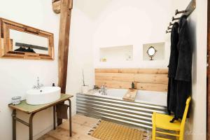 Maisons de vacances Gite a la campagne (pension equestre) : photos des chambres