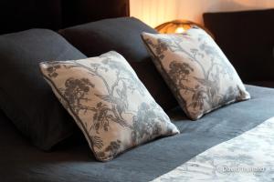 Appartements Suites Mana - MAHANA avec VUE SUPERBE sur la Place DUCALE et Parking prive inclus : photos des chambres