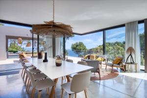 Lujosa villa de diseño con vistas a Sa Riera