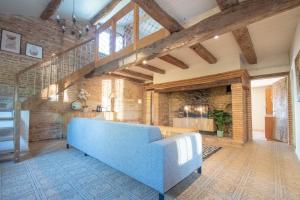 Gite Mondurausse - avec piscine et vue sur la vallée