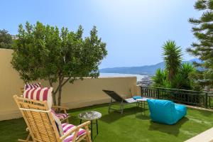 Blue Horizon Apartments