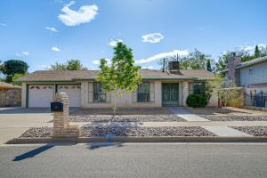 Pet-Friendly El Paso Home about 9 Mi to Fort Bliss!