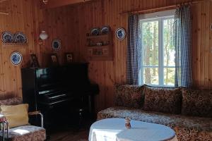 Wilga - urokliwy dom z bala (50 km od Warszawy)