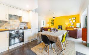 Curlew Close Cottage