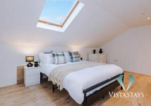 Spacious 4BDR House By Vista Stays Short Lets & Serviced Accommodation Manchester With Driveway Parking & Pool Table