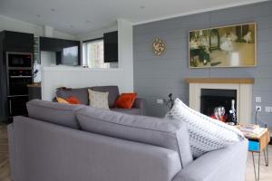 Hollicarrs - Honeycomb Lodge