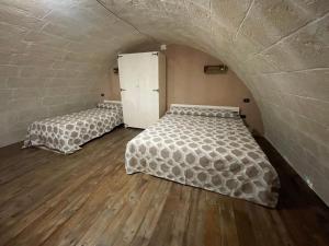 Xenia renting