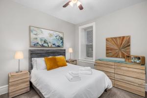 Walk to Forest Park Euclid Fire Pit Porch Swing