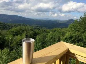 Come relax at 4900 feet - Sugar Mountain