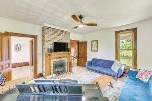 Family Home with Yard and Fire Pit in Middleburgh! - Middleburgh