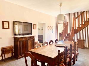 Tuscany Villa 250m2, private land 3000m2