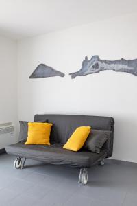 Art Apartments Sarzana - casa con giardino - Capitano Izim