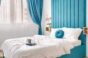 ARI Azure Apartment with Balcony - 阿拉德