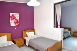 Studio (3 Adults) room in Roseberry Studios