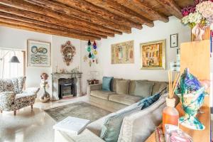 Cinqueteste Luxury Home