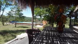 Gite Pech d escars Ancienne maison avec piscine - Caniac-du-Causse