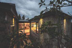 Pet-friendly camping theme house anseongcamp96 by dazayo