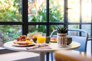 Hotels Staybridge Suites - Cannes Centre by IHG : photos des chambres