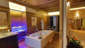 Hotels Hotel Le Cep & Spa : photos des chambres