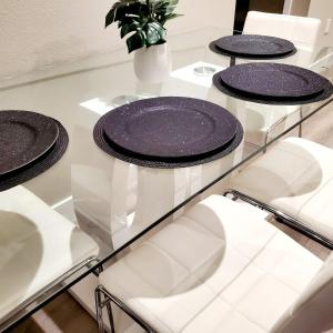 Spacious 22, Wi-fi, Pool, Hot Tub, 24hr Gym