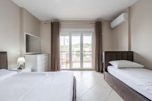 City Center Apartments by Kondo Stays