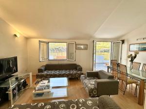 House with big terrace and beautiful sea view