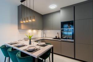 Flexible SelfCheckIns 81 - Zagreb - Arena - Garage - Loggia