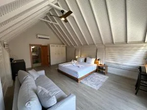 HADCO Experiences at Asa Wright Nature Centre - Las Cuevas