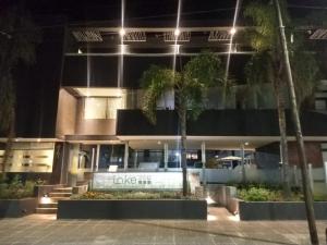 Zona residencial frente al lago!