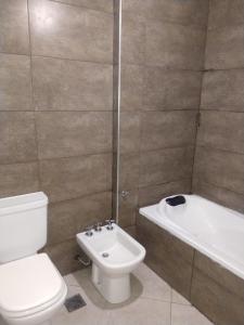 Zona residencial frente al lago!