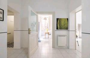 Romeo. Luminoso appartamento al centro di Roma