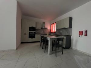 Sunspended Residence