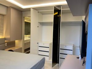 Apartamento com 02 quartos, Beira Mar, Fortaleza - CE.