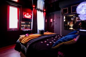 Loveroom sauna, balnéo, parking privé dans le centre de Honfleur - 4hvězdičkové hotely ve městě Honfleur