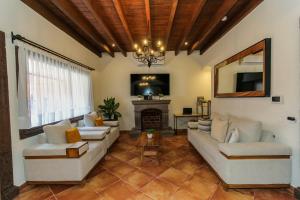 Five Queens Boutique Hotel